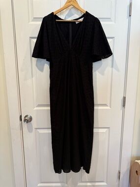 Lisa Says Gah Black Midi V-Neck Flutter Sleeve Dress